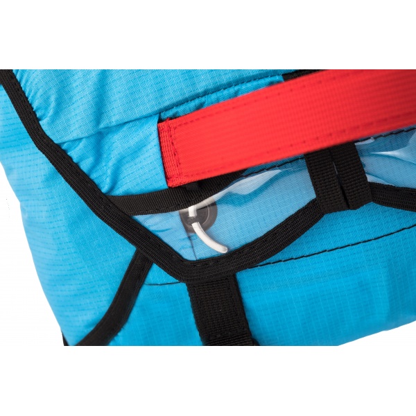 icaro_frontcontainer_05_white_200207